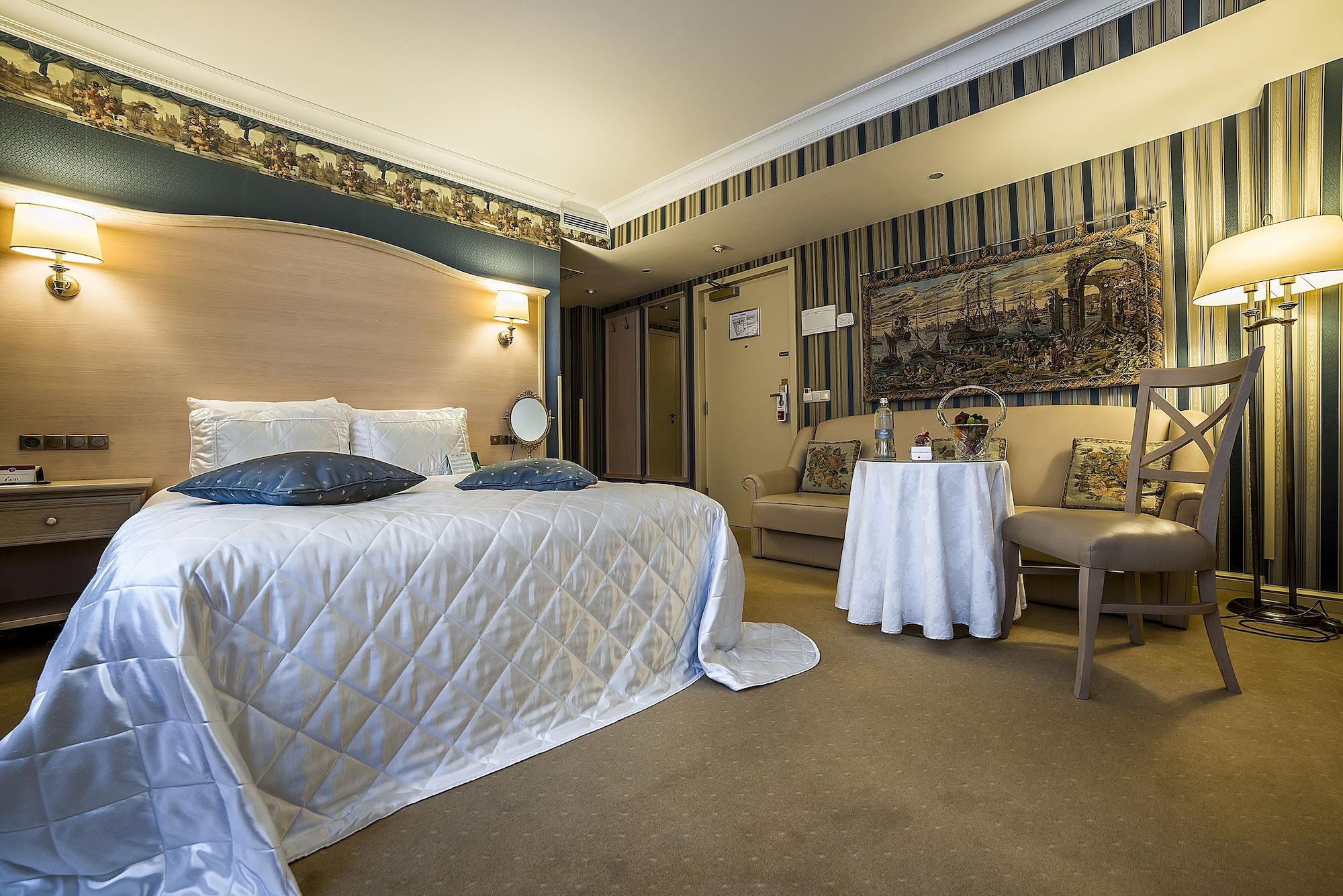 Imperial & Restaurant 5*