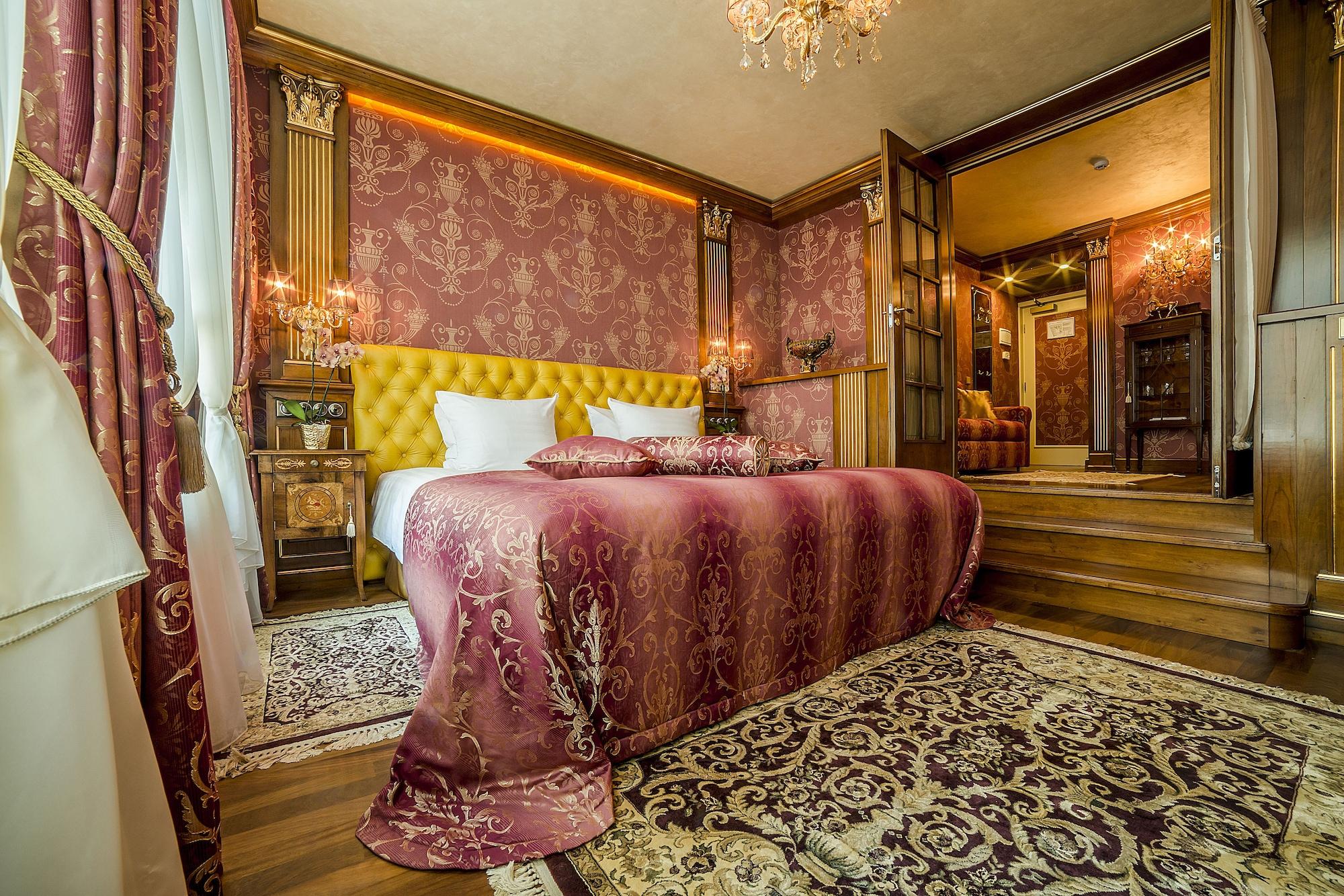 Imperial & Restaurant 5*